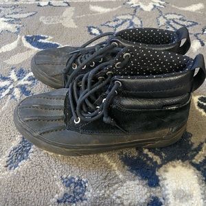 vans waterproof boots